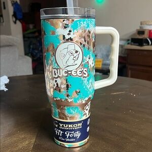 Buc-ee's Yukon Outfitters Turquoise and Gold Tumbler